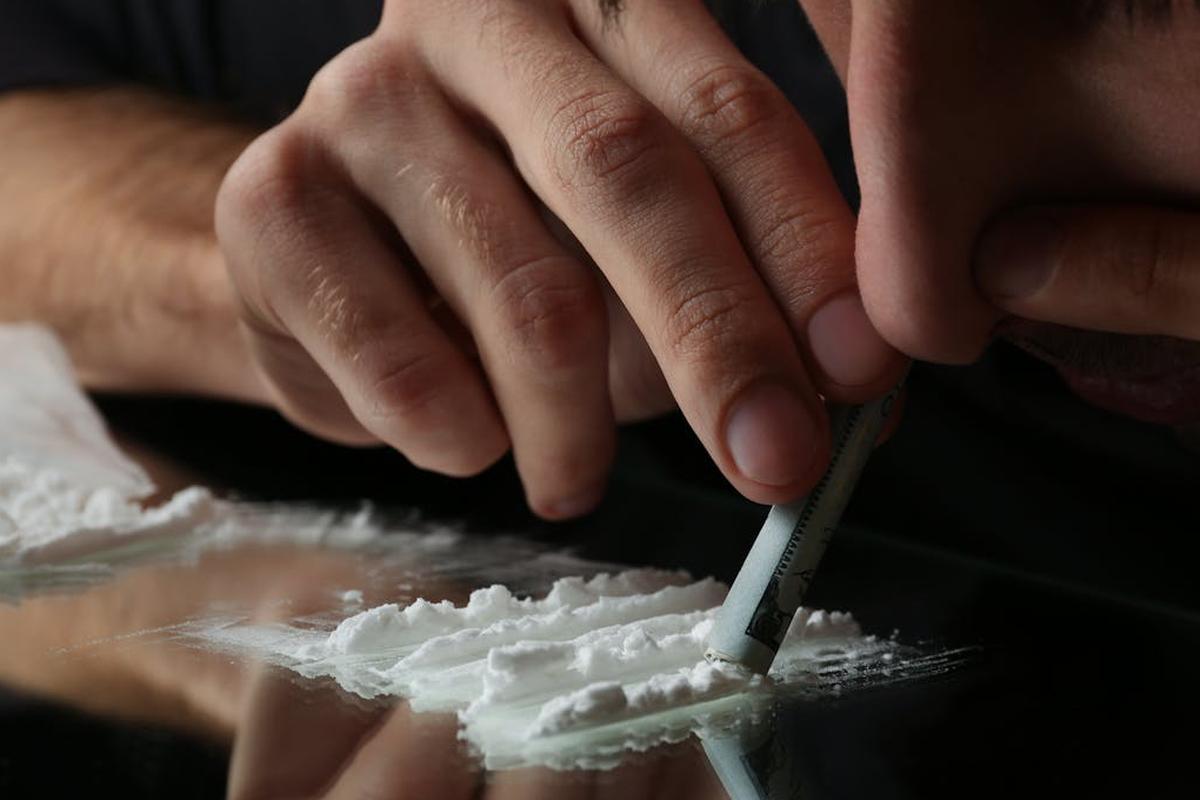 Plus de 5 000 passages aux urgences en 2024 : cette drogue se banalise et fait des ravages silencieux